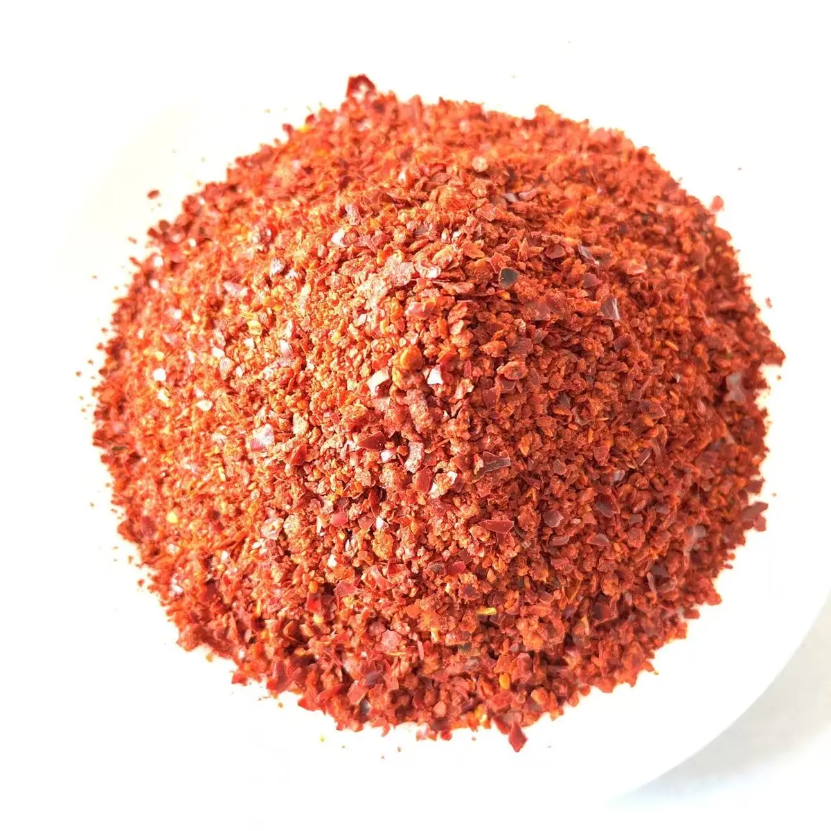 Fine red chilli crushed product